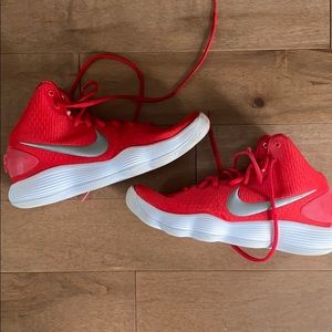Nike Basketball Shoes Woman’s